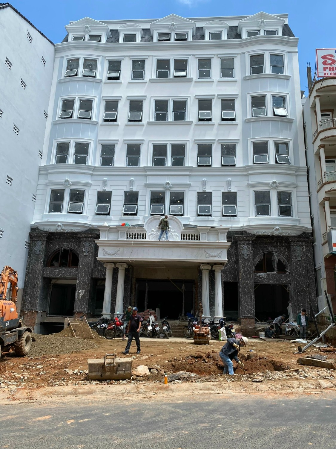 Khách sạn MariGold Hotel