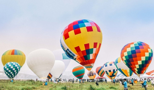 Bay khinh khí cầu ngắm Đà Lạt trên cao